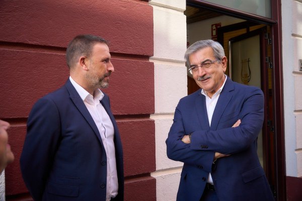 Román Rodríguez se compromete a continuar con la línea de colaboración para acometer proyectos en Arafo