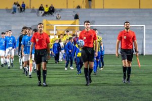 Fútbol 1ª Regional: (2-2) empate entre el Atalaya y el San Isidro que ofrecieron un buen espectáculo
