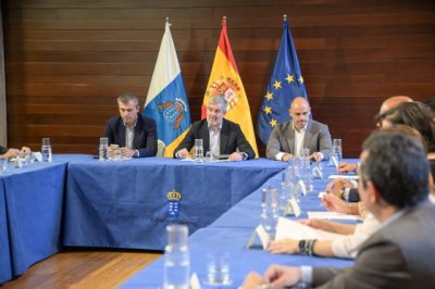 El presidente de Canarias aborda las demandas de la C&aacute;mara de Comercio de Santa Cruz de Tenerife