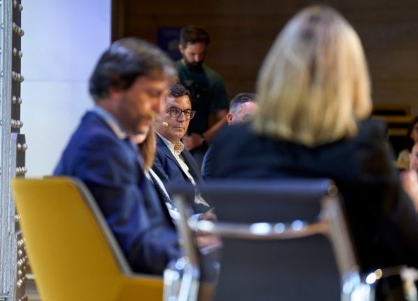 Pablo Rodríguez expone en LANDCAM la estrategia de Canarias para desbloquear suelos y fomentar vivienda protegida