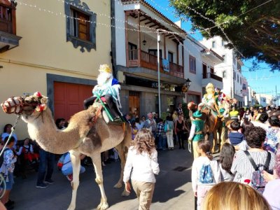 La Cabalgata de Reyes desborda Firgas de ilusión