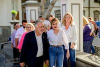&Aacute;ngel V&iacute;ctor Torres visit&oacute; Agaete acompa&ntilde;ado de Candy Mendoza Saavedra