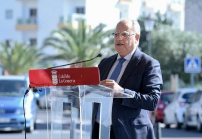 Curbelo confirma que el Gobierno da luz verde a la creaci&oacute;n de tres parques e&oacute;licos en La Gomera