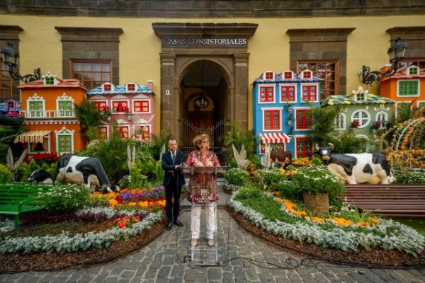 Las calles del casco histórico ya lucen su primavera con el inicio de la tercera edición de &#039;Gáldar en Flor&#039;