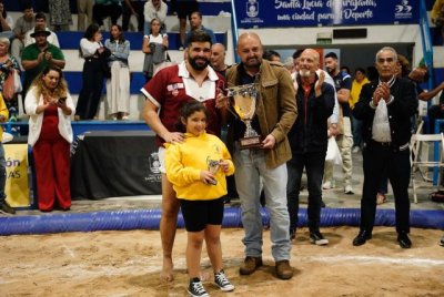 Lucha Canaria: El Castillo del Romeral conquista la Copa Fundaci&oacute;n La Caja de Canarias