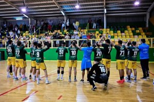 Balonmano: Victoria de mérito del Km13 Gáldar ante el Granitos Ibéricos Carballal (26-24) (Vídeo del partido)