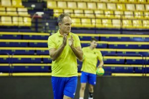 Voleibol: Camarero. “Tenemos que pelear cada punto, sería histórico meter a un equipo español en este nuevo formato Champions”