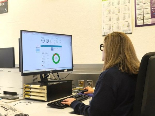 El Hospital Doctor Negr&iacute;n implanta la telemedicina para el seguimiento de pacientes en di&aacute;lisis peritoneal