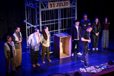 Estreno teatral exitoso de la obra de Javier Est&eacute;vez sobre episodios de la resistencia del Norte grancanario en 1936