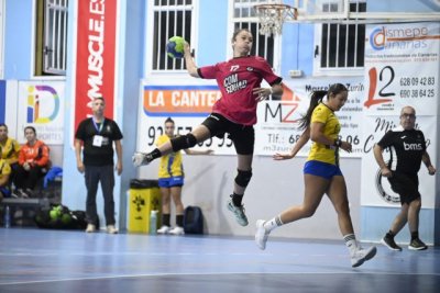 Balonmano Femenino: El 3COM Squad Valsequillo logra una victoria contundente y se coloca l&iacute;der en solitario