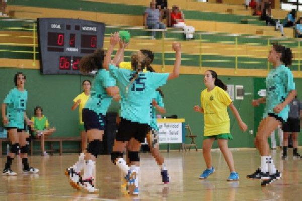 Gáldar: El club de balonmano femenino infantil Gáldar BF sigue creciendo