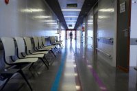 El Hospital Dr. Negr&iacute;n complementa la informaci&oacute;n a familiares en Urgencias con el env&iacute;o de m&aacute;s de 2.000 SMS