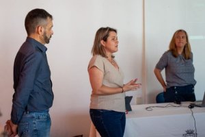 Vanoostende recoge las peticiones de los afectados para avanzar en el decreto de concentración parcelaria