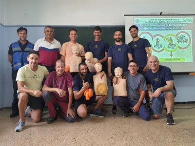 La Aldea: El personal de Deportes realiza el curso de desfibrilaci&oacute;n semiautom&aacute;tica externa