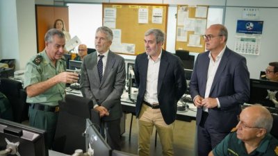 El presidente agradece la labor de los profesionales y espera que el Estado aumente los medios ante la migraci&oacute;n