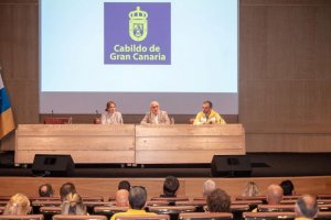 Miembros de las brigadas y las patrullas forestales de Medio Ambiente preparan la campaña contra incendios 2022