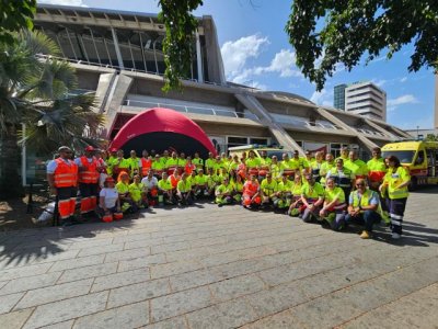 El dispositivo sanitario coordinado por el SUC asiste a unas 140 personas durante la visita del Papa León XIV