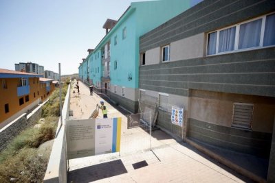 Vivienda invierte 1,7 millones de euros en reforzar la seguridad de un centenar de viviendas protegidas en Jin&aacute;mar