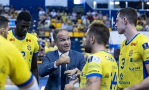 Voleibol: Camarero. “Mantenemos la racha de victorias, pero algún día tocará perder y tendremos que salir adelante”