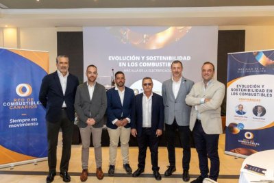 Jos&eacute; Carlos D&iacute;ez asegura en Canarias que no es viable una transici&oacute;n energ&eacute;tica que comprometa el empleo y la competitividad