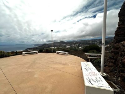 El Ayuntamiento de Gu&iacute;a denuncia la aparici&oacute;n de pintadas xen&oacute;fobas en el Mirador de La Atalayita