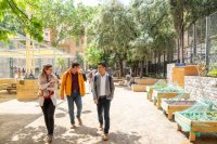 Educaci&oacute;n conoce en Barcelona soluciones para adaptar los centros al cambio clim&aacute;tico a trav&eacute;s de los patios