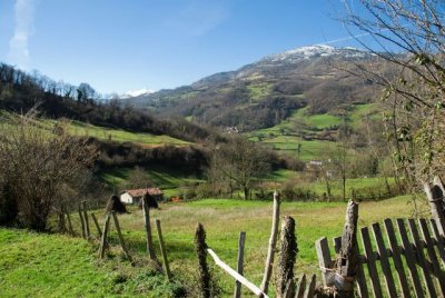 Junto a LandaXXI, FADEMUR arranca su actividad en Euskadi con un curso de pilotaje de drones para mujeres rurales