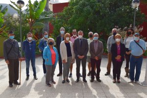 El alcalde de Gáldar felicita a la Junta Directiva del Club del Mayor Santiago de los Caballeros