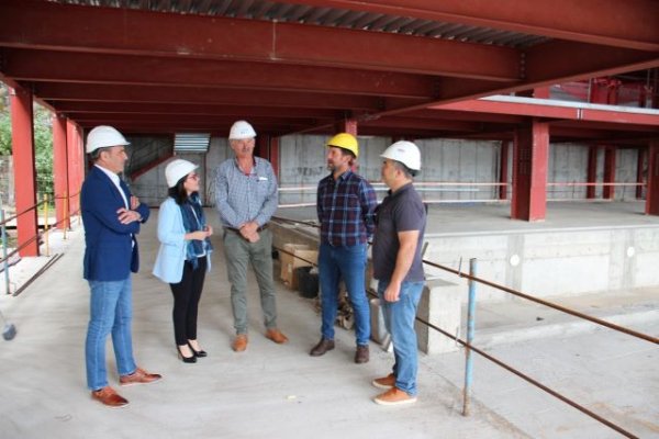 Yaiza Castilla visita el estado de las obras del balneario urbano de San Andrés y Sauces