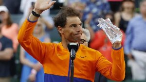 Nadal: &quot;Cuando respiro y me muevo es como si tuviera una aguja dentro&quot;
