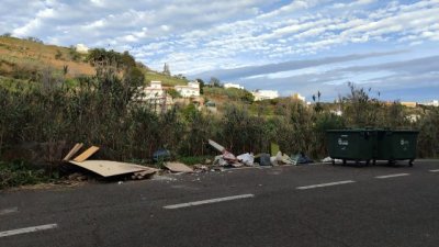 El Ayuntamiento de Gu&iacute;a intensifica la b&uacute;squeda de los autores de los vertidos incontrolados en median&iacute;as