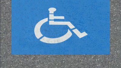 Discapacidad unifica en las islas la tarjeta de aparcamiento para personas con movilidad reducida