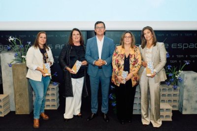 La Consejer&iacute;a reconoce a referentes femeninos en los sectores de la construcci&oacute;n, transportes y puertos