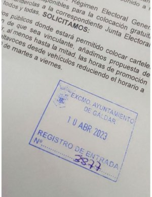 Podemos Gáldar solicita al Ayuntamiento de Gáldar limitar el uso de cartelería electoral para los comicios de Mayo