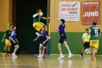 Balonmano: El Km13 G&aacute;ldar se impone al Bueu Atl&eacute;tico (36-32)