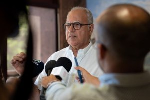 La Gomera: Curbelo urge a convocar a las administraciones implicadas para abordar el colapso de Los Cristianos