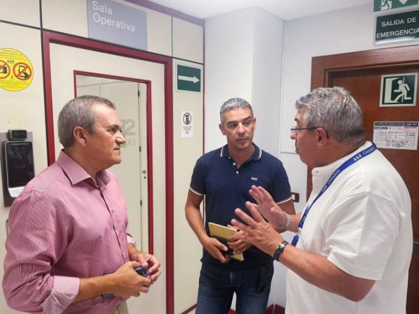 El Gobierno canario y el Cabildo de Tenerife coordinan recursos para el sector primario afectado por el incendio