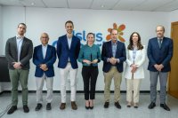 Turismo y Airbnb firman un acuerdo para retirar los anuncios de alojamientos tur&iacute;sticos que incumplen la normativa