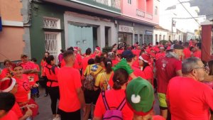 Más de 150 corredores llenan de color las calles de La Aldea de San Nicolás en la segunda edición de la San Silvestre Aldeana