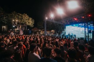 La Noche Joven hace vibrar a Gu&iacute;a con una de las grandes citas de los actos festivos de las Fiestas de La Virgen 2026