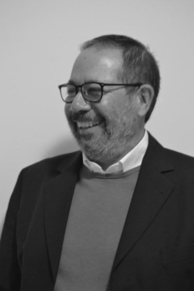 Francisco Juan Quevedo hablar&aacute; de su &uacute;ltima novela, 'El teatro en medio del oc&eacute;ano', finalista del premio Nadal, en la Biblioteca Insular