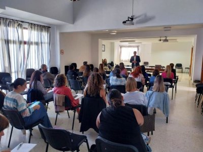 Bienestar Social forma a 40 profesionales de El Hierro para actuar en casos de violencia sexual en la infancia
