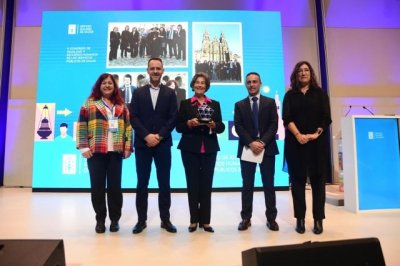 Carlos D&iacute;az participa en el homenaje a Carmen Aguirre en un congreso nacional sobre RRHH en los servicios de salud