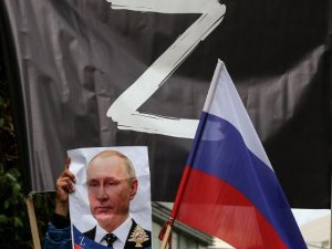 Art&iacute;culo de opini&oacute;n: 'El portavoz del Kremlin tiene raz&oacute;n: la UE necesita la imagen de Rusia como enemigo'