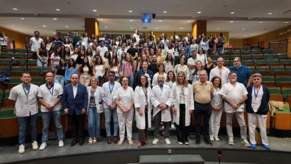El Complejo Hospitalario Universitario Insular-Materno Infantil da la bienvenida a 103 nuevos residentes