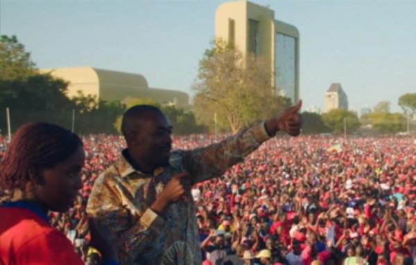Cómo alcanzar la democracia tras 37 años de dictadura, nueva propuesta de El Documental del Mes