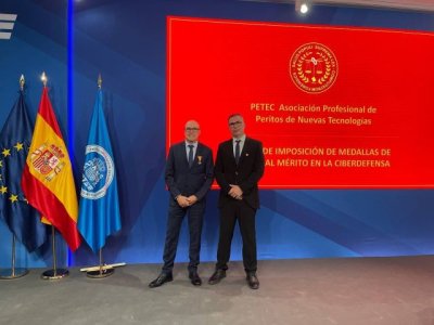 El Insular-Materno Infantil reconocido con la Medalla al M&eacute;rito en la Ciberdefensa