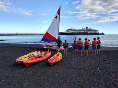 La Gomera: El Cabildo programa dos nuevas actividades de kayak dentro del programa de ocio alternativo