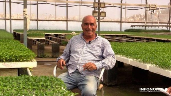 La AV El Labrador felicita al vecino Don Jos&eacute; Juli&aacute;n Garc&iacute;a Guill&eacute;n, pintadera de Oro de G&aacute;ldar