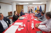 Torres expone a las asociaciones de ganaderos las ayudas regionales por la inflaci&oacute;n, las mayores de la historia